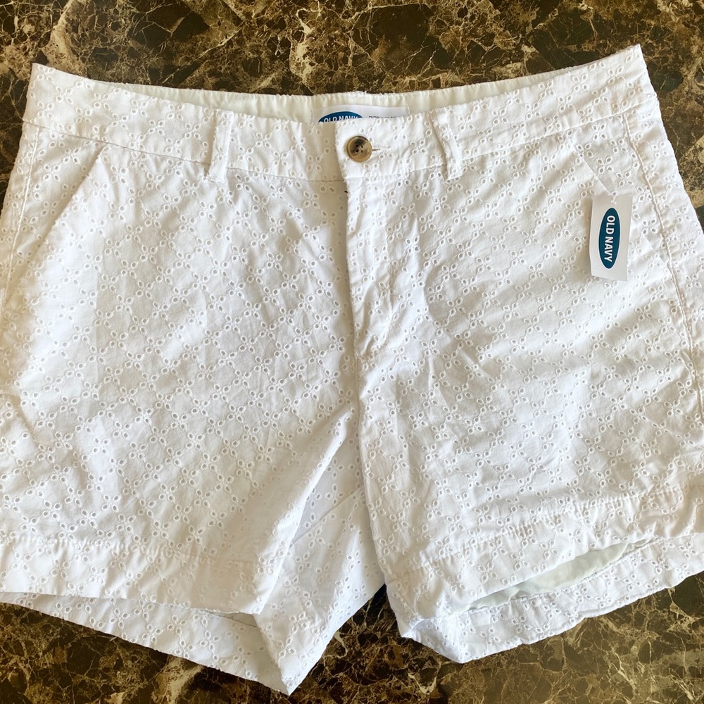 Brand New Old Navy Women’s Eyelet Shorts